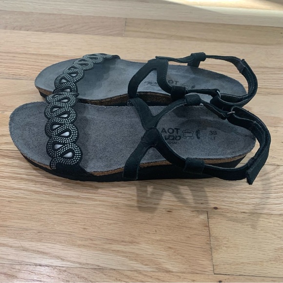 NAOT Women’s Addie Leather Sandal Wedge Strappy Made in Israel Size 38 or 7.5 - Picture 4 of 9